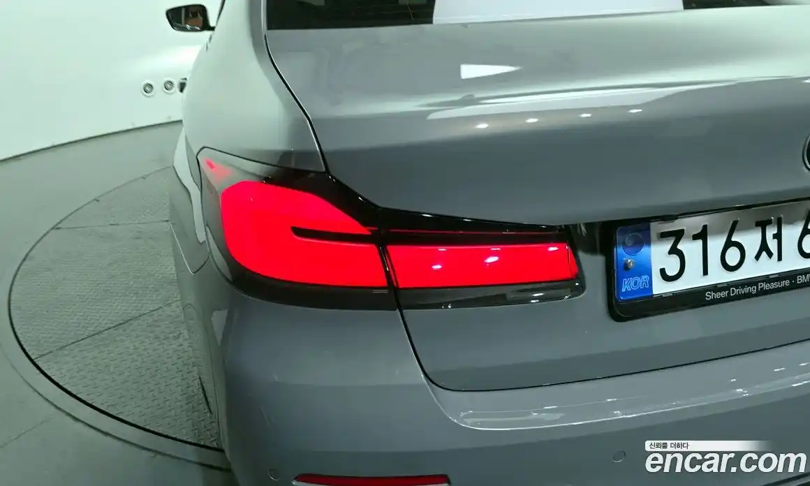 BMW 5-Series 2022 2.0 гидро в Москве № 2056371, фото 9