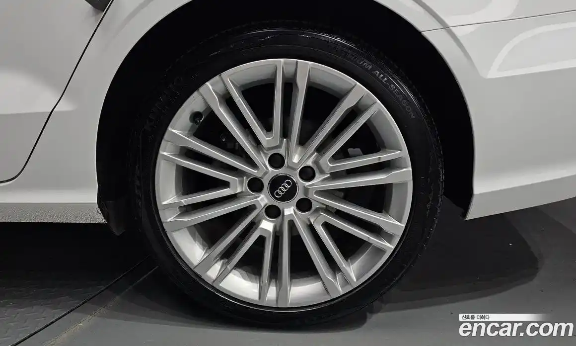 Audi A3 2018 2.0 гидро в Москве № 2056393, фото 6