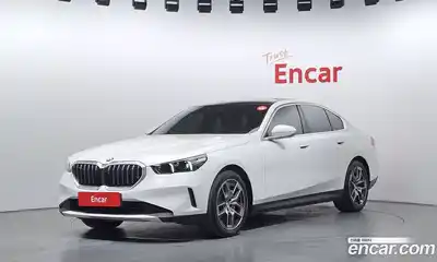 BMW 5-Series, 2023