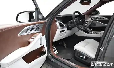 BMW XM 2023 4.4 гидро в Москве № 2056553, миниатюра 11