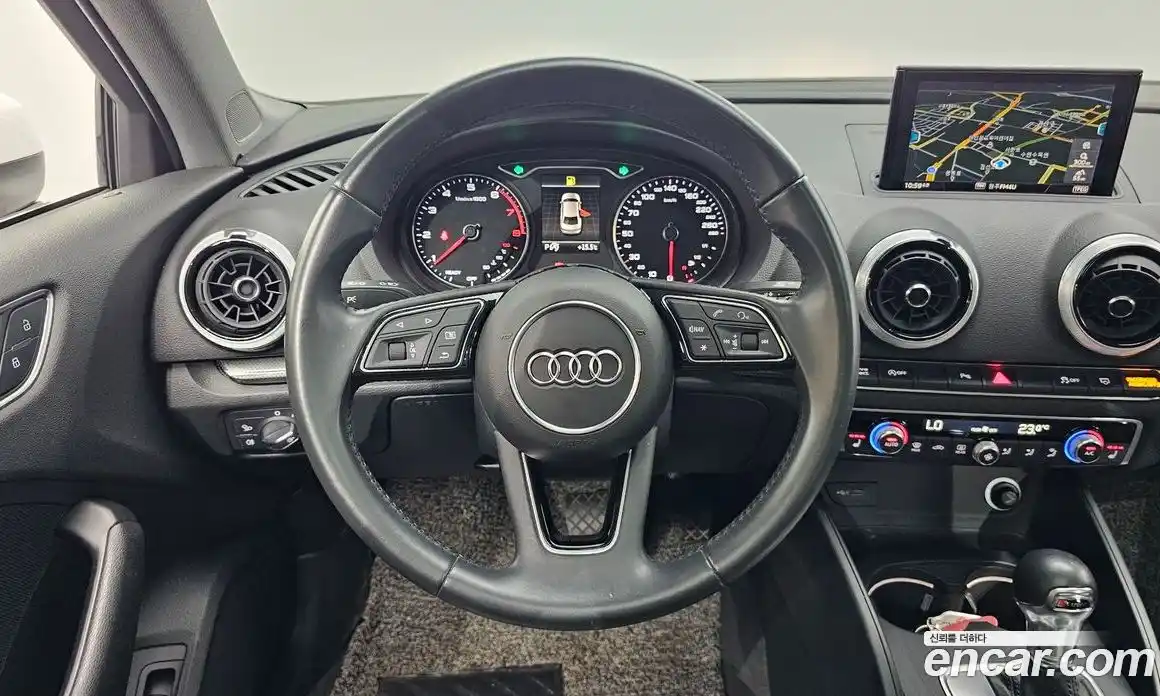 Audi A3 2018 2.0 гидро в Москве № 2057339, фото 19