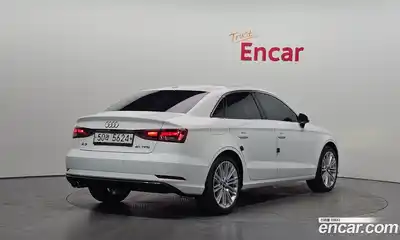 Audi A3 2018 2.0 гидро в Москве № 2057339, миниатюра 2