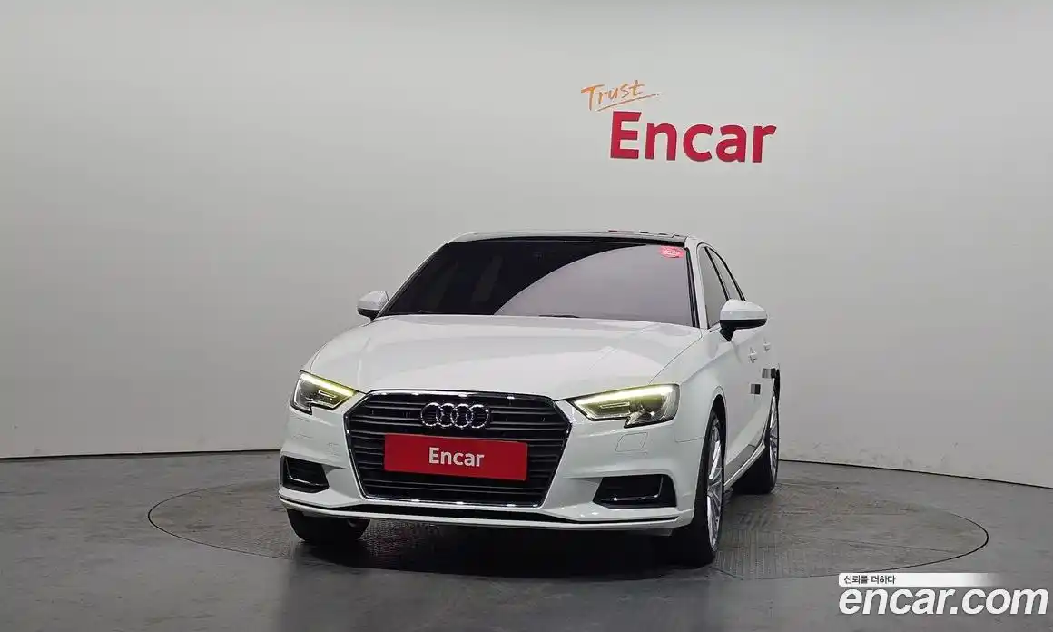 Audi A3 2018 2.0 гидро в Москве № 2057339, фото 3