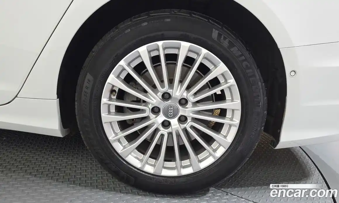 Audi A6 2019 2.0 гидро в Москве № 2057461, фото 6