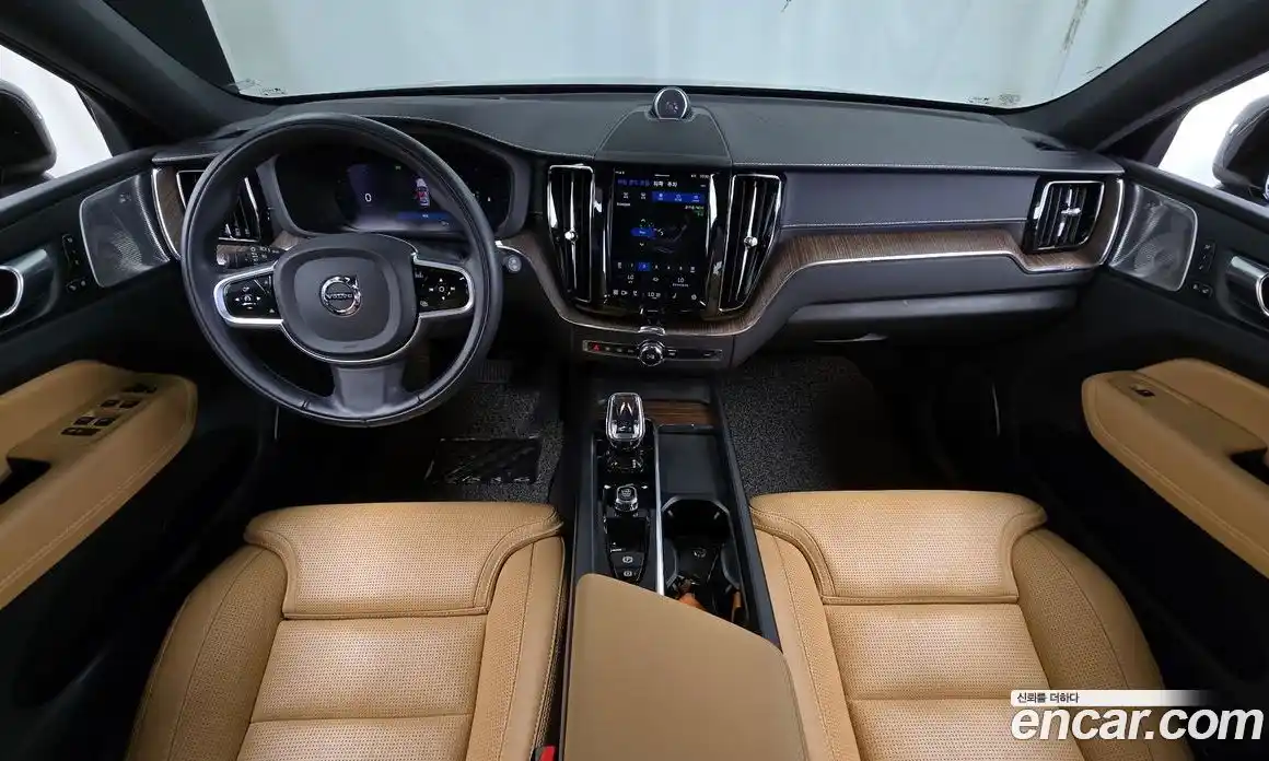 Volvo XC60 2022 2.0 гидро в Москве № 2057940, фото 10