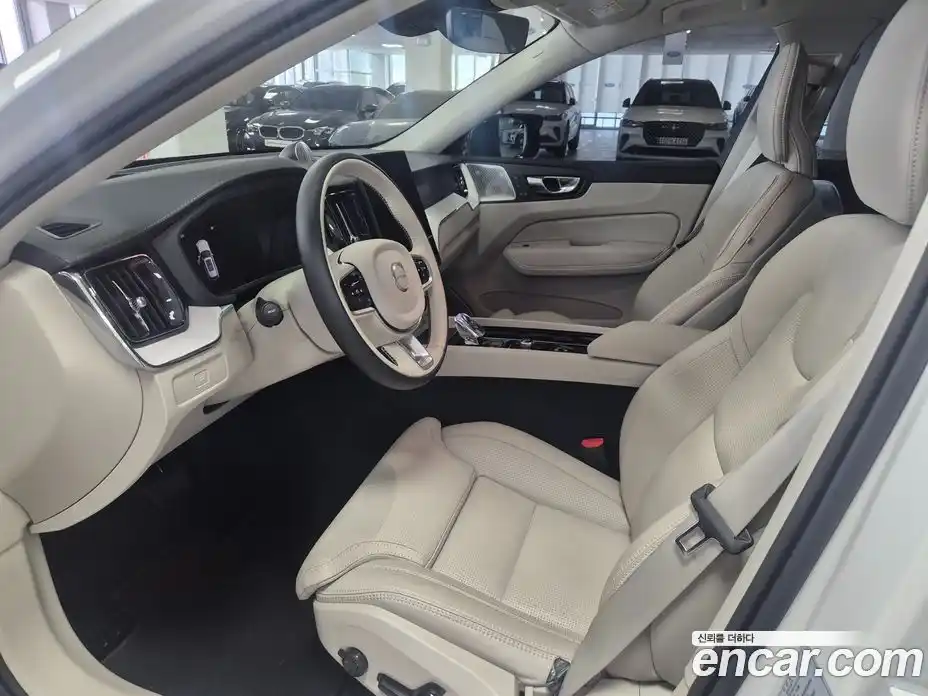 Volvo XC60 2025 2.0 гидро в Москве № 2058116, фото 9