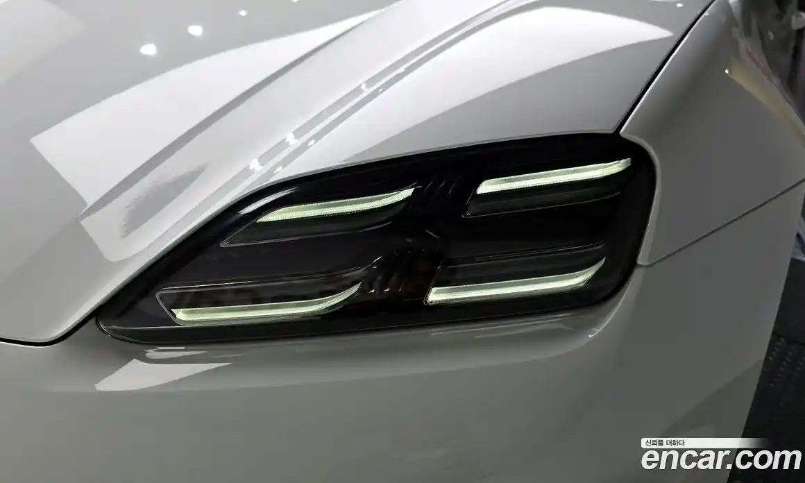 Porsche Macan 2025 0.2 гидро в Москве № 2058240, фото 8