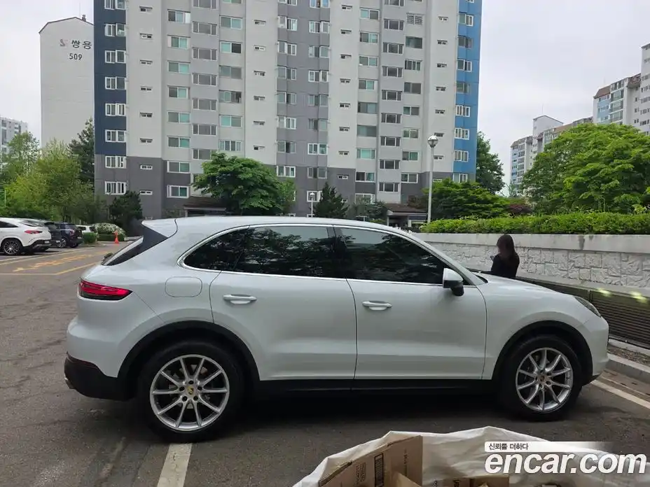 Porsche Cayenne 2019 3.0 гидро в Москве № 2058653, фото 3