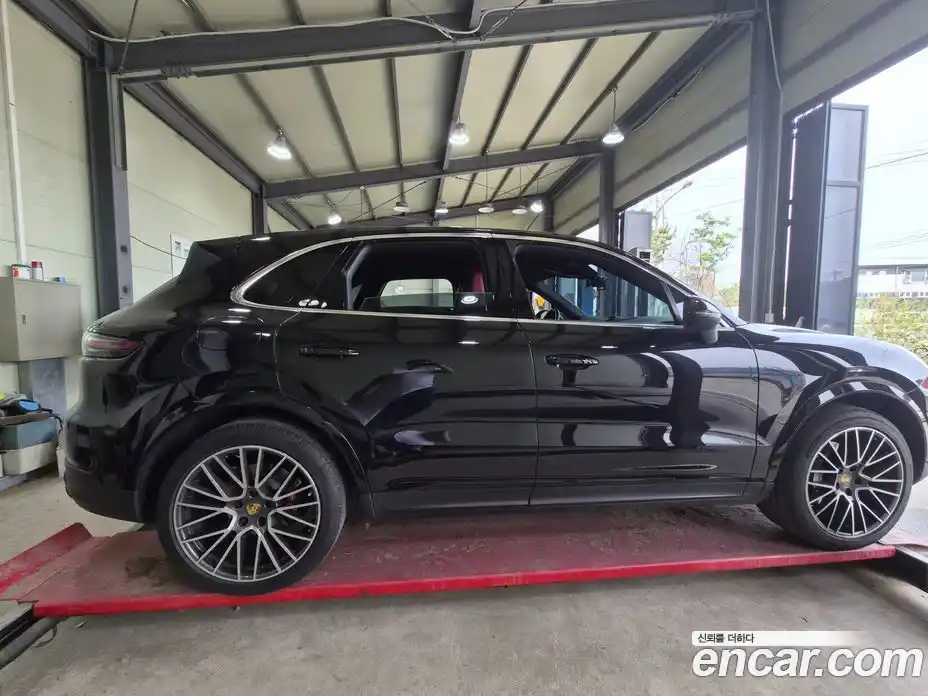 Porsche Cayenne 2020 3.0 гидро в Москве № 2058682, фото 3