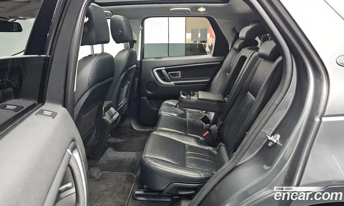 Land Rover Discovery Sport 2019 2.0 гидро в Москве № 2059013, фото 16
