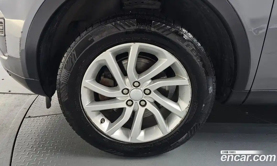 Land Rover Discovery Sport 2019 2.0 гидро в Москве № 2059013, фото 4