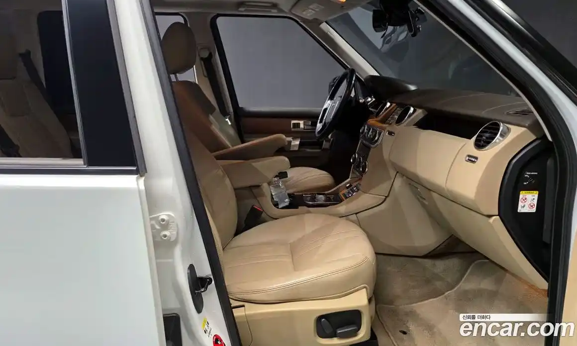 Land Rover Discovery 2015 3.0 гидро в Москве № 2059033, фото 11