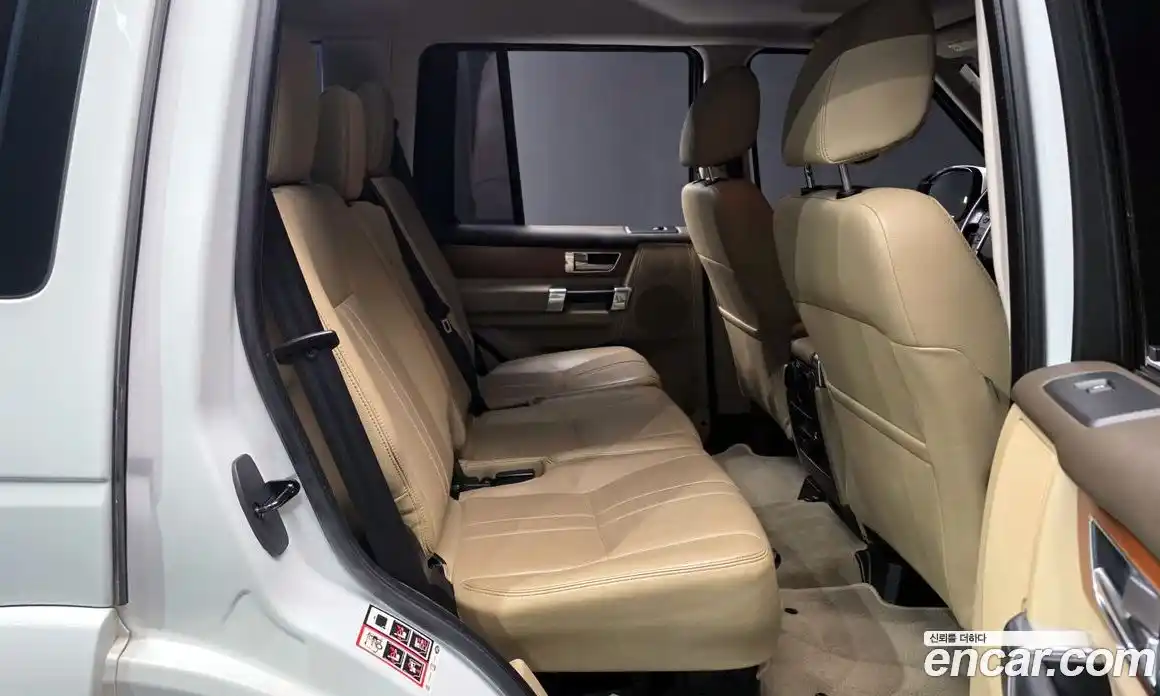 Land Rover Discovery 2015 3.0 гидро в Москве № 2059033, фото 12