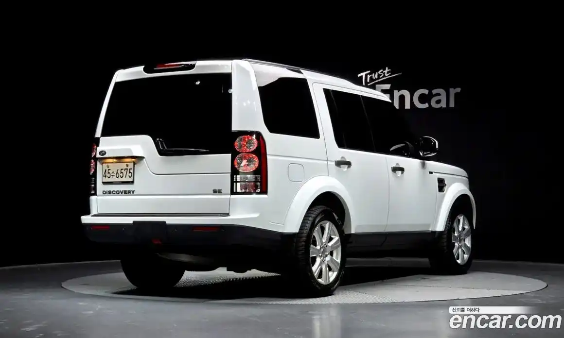 Land Rover Discovery 2015 3.0 гидро в Москве № 2059033, фото 2
