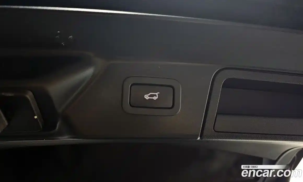 Land Rover Range-Rover Velar 2017 2.0 гидро в Москве № 2059034, фото 20