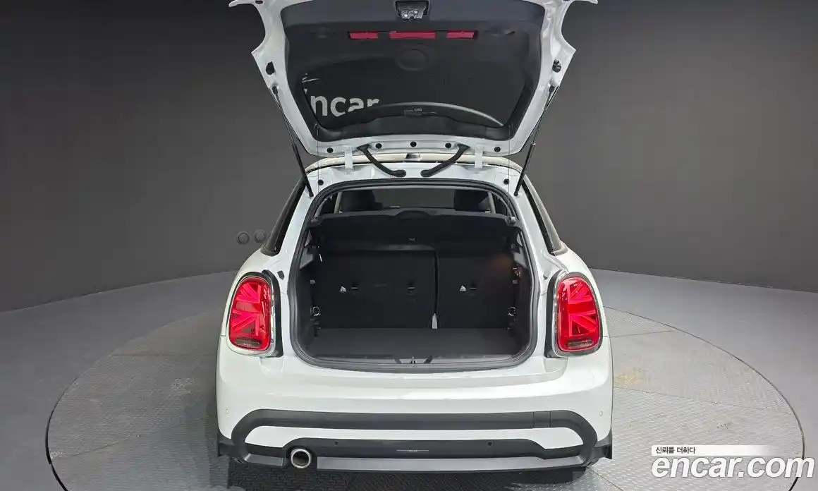 Mini Cooper 2023 1.5 гидро в Москве № 2059229, фото 25