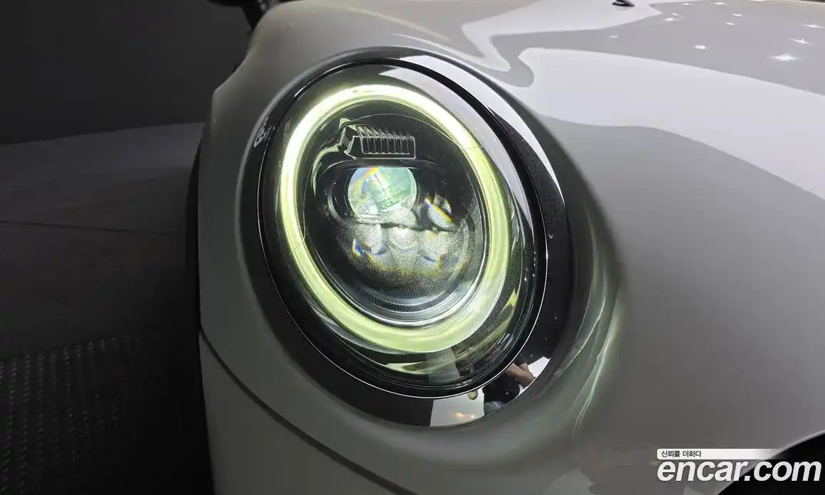 Mini Cooper 2023 1.5 гидро в Москве № 2059229, фото 8