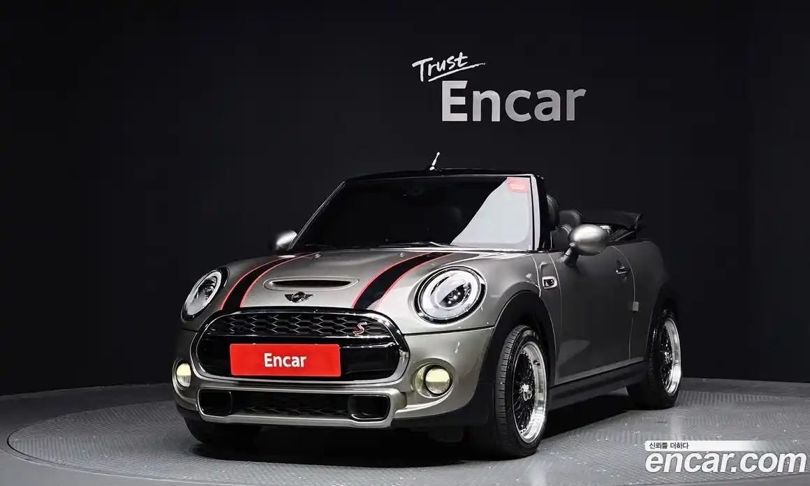 Mini Cooper Convertible 2016 2.0 гидро в Москве № 2059607, фото 1
