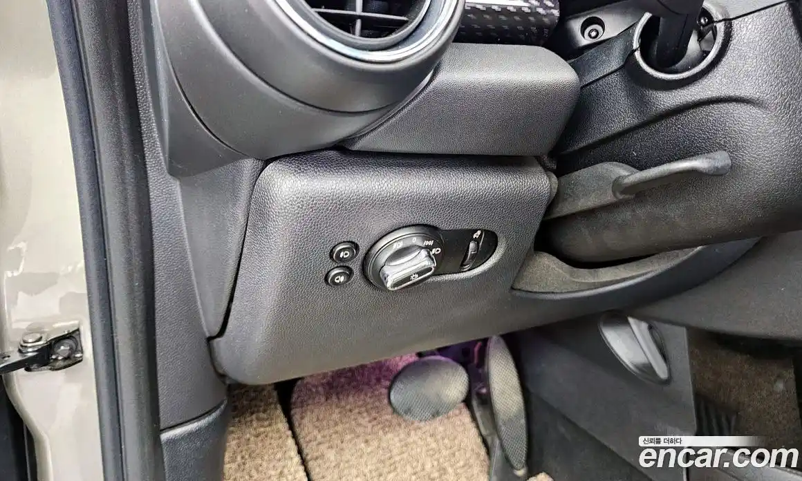Mini Cooper Convertible 2016 2.0 гидро в Москве № 2059607, фото 16