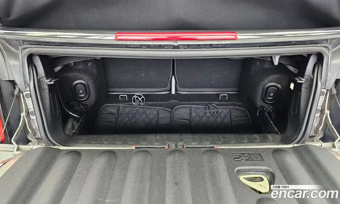 Mini Cooper Convertible 2016 2.0 гидро в Москве № 2059607, фото 20