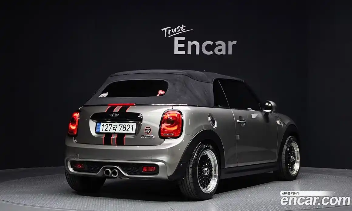 Mini Cooper Convertible 2016 2.0 гидро в Москве № 2059607, фото 2