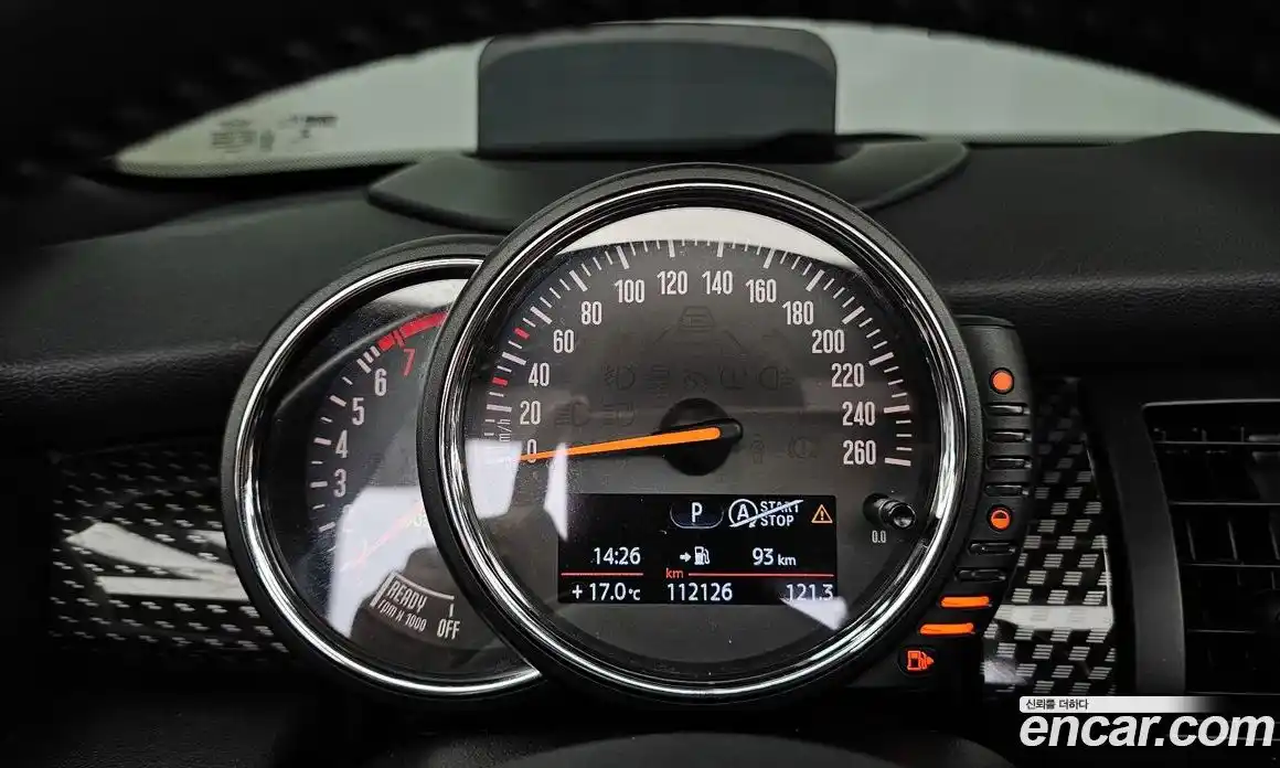 Mini Cooper Convertible 2016 2.0 гидро в Москве № 2059607, фото 8
