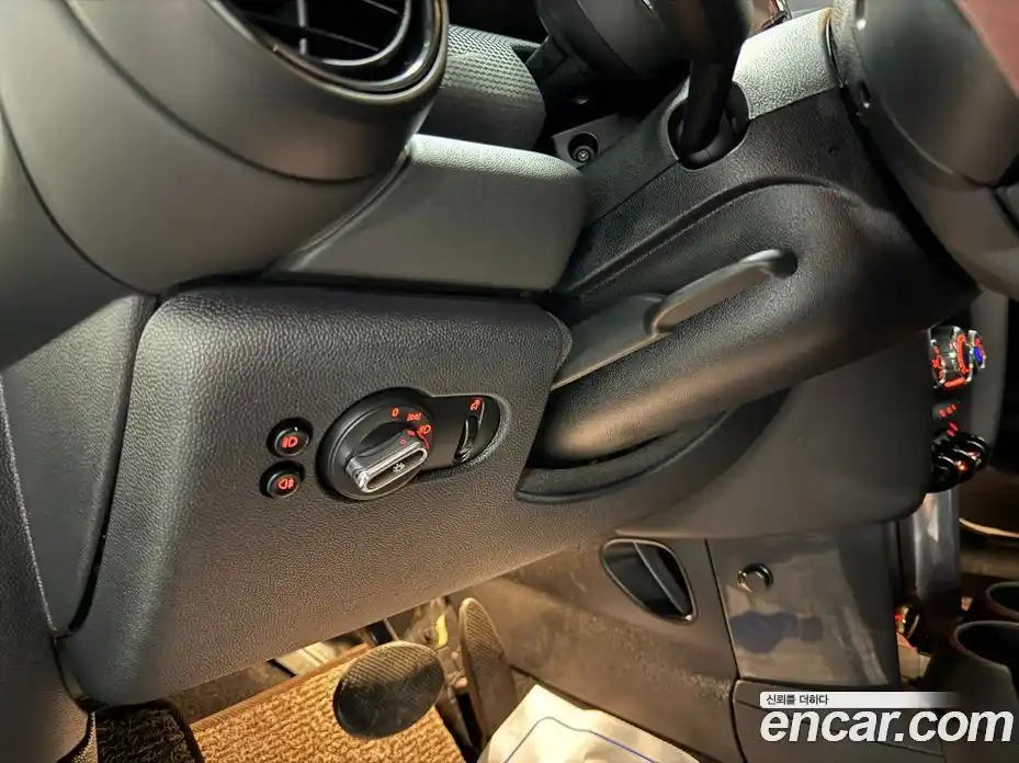 Mini Cooper 2018 1.5 гидро в Москве № 2059722, фото 11