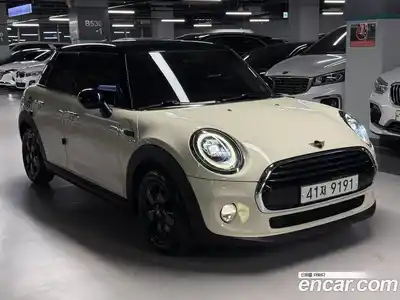 Mini Cooper 2018 1.5 гидро в Москве № 2059722, миниатюра 2