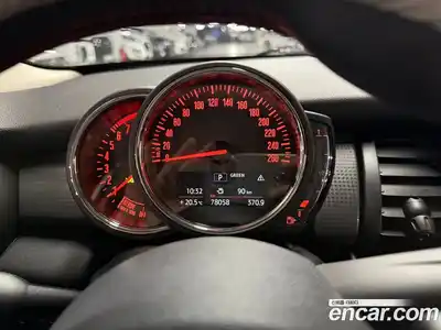 Mini Cooper 2018 1.5 гидро в Москве № 2059722, миниатюра 6