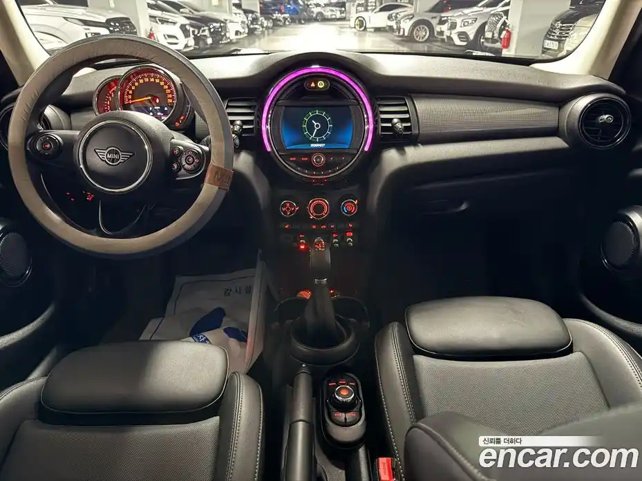 Mini Cooper 2018 1.5 гидро в Москве № 2059722, фото 7