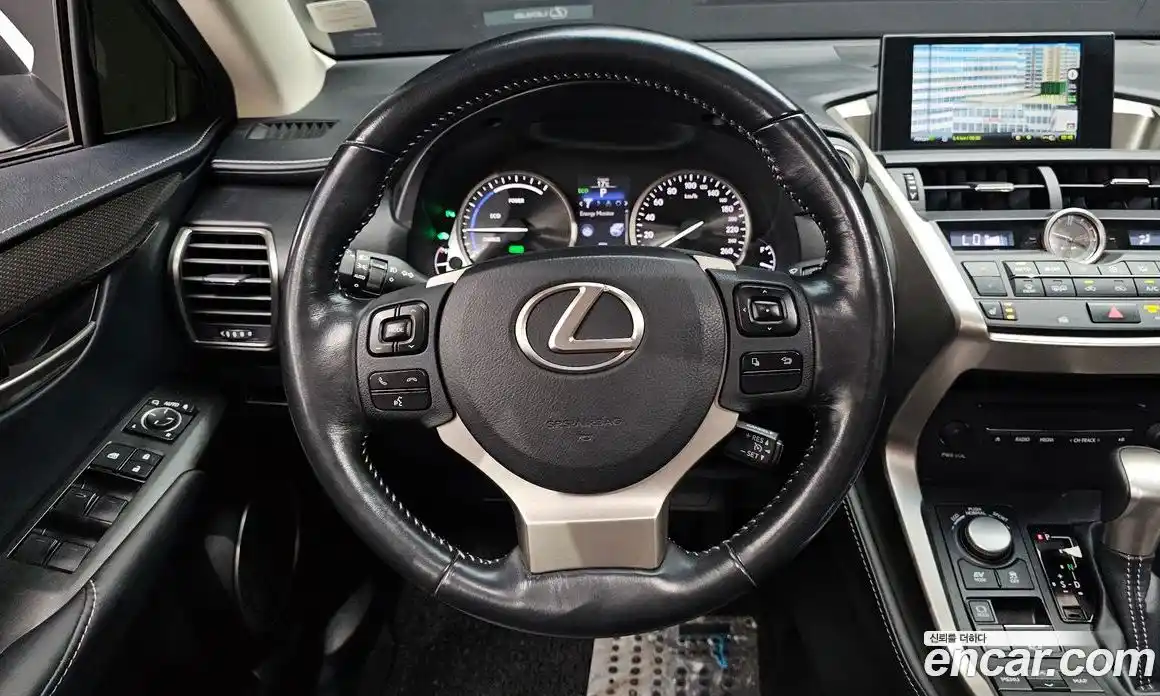 Lexus NX 2016 2.5 гидро в Москве № 2060059, фото 18