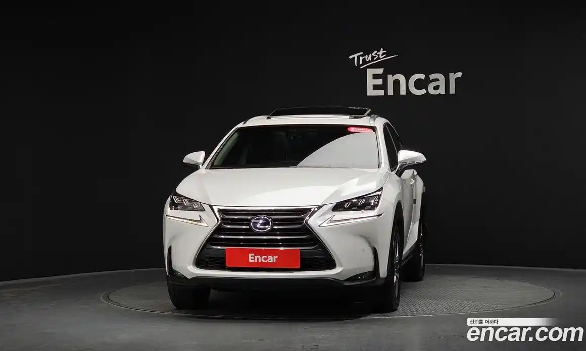 Lexus NX 2016 2.5 гидро в Москве № 2060059, фото 2