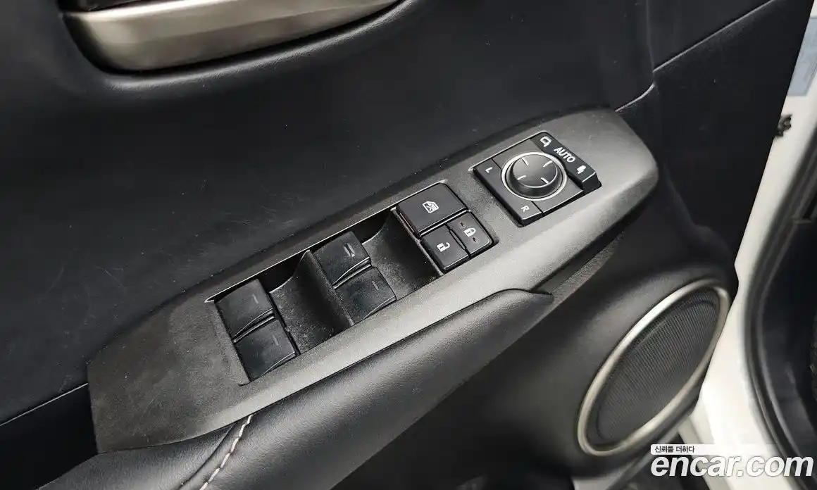 Lexus NX 2016 2.5 гидро в Москве № 2060059, фото 22