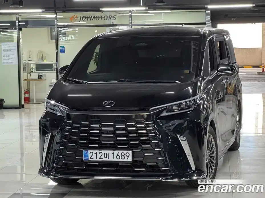 Lexus LM 2025 2.4 гидро в Москве № 2060166, фото 1