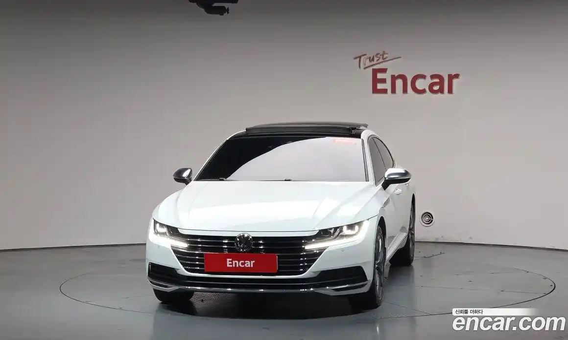 Volkswagen Arteon 2018 2.0 гидро в Москве № 2060420, фото 2