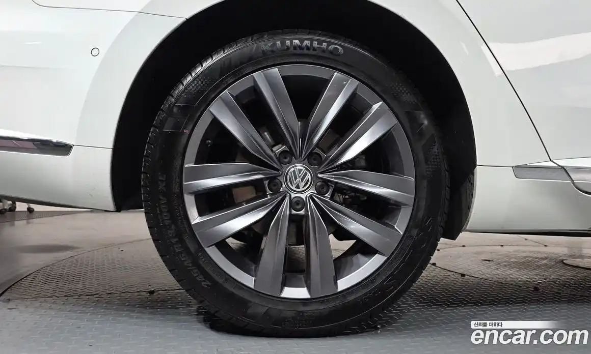 Volkswagen Arteon 2018 2.0 гидро в Москве № 2060420, фото 6