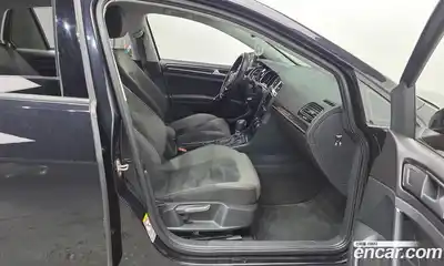 Volkswagen Golf 2015 1.6 гидро в Москве № 2060707, миниатюра 11
