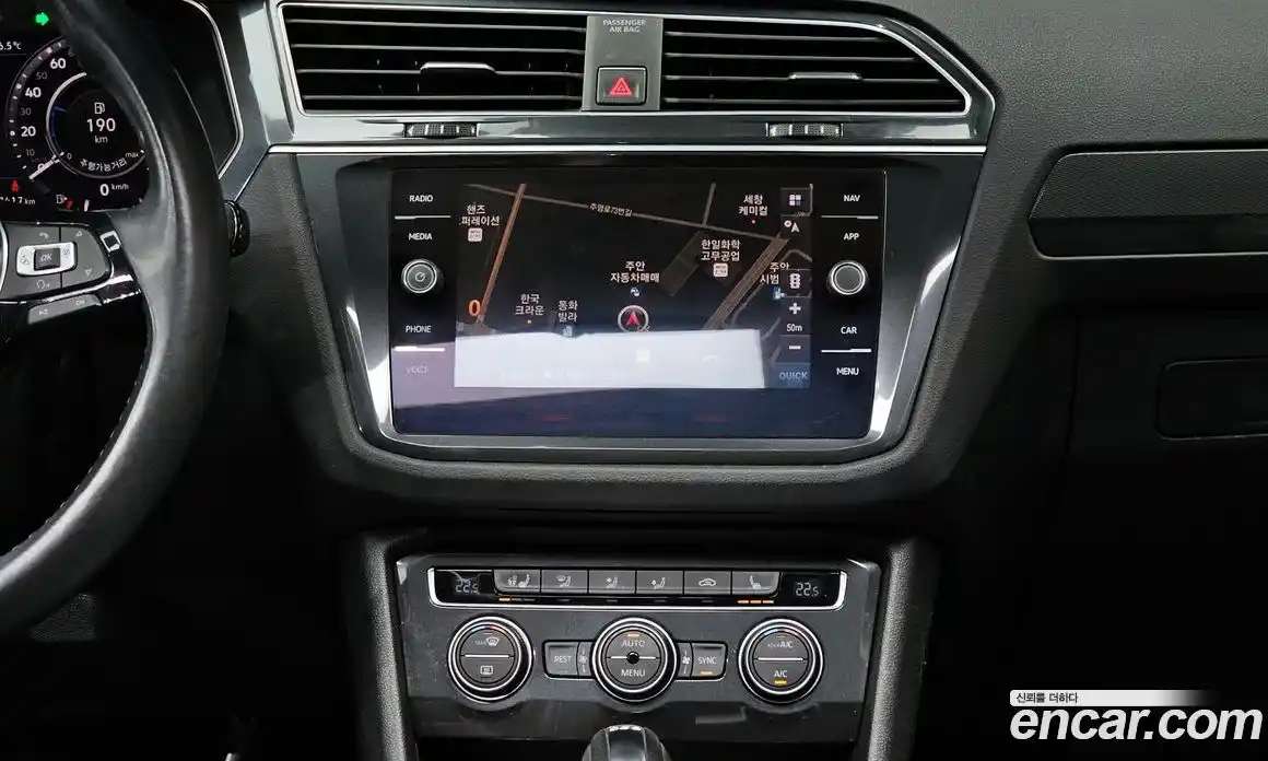 Volkswagen Tiguan 2018 2.0 гидро в Москве № 2060726, фото 19