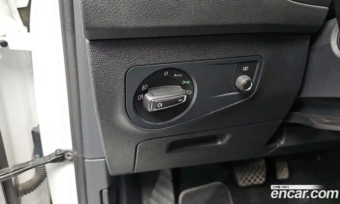 Volkswagen Tiguan 2018 2.0 гидро в Москве № 2060726, фото 23