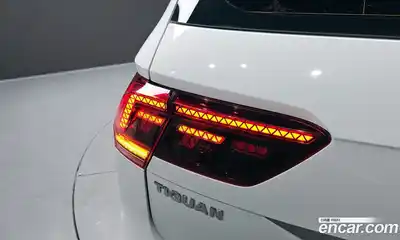 Volkswagen Tiguan 2018 2.0 гидро в Москве № 2060726, миниатюра 9