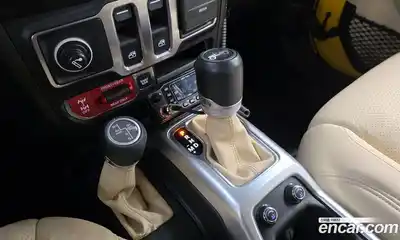 Jeep Wrangler 2020 2.0 гидро в Москве № 2061305, миниатюра 12