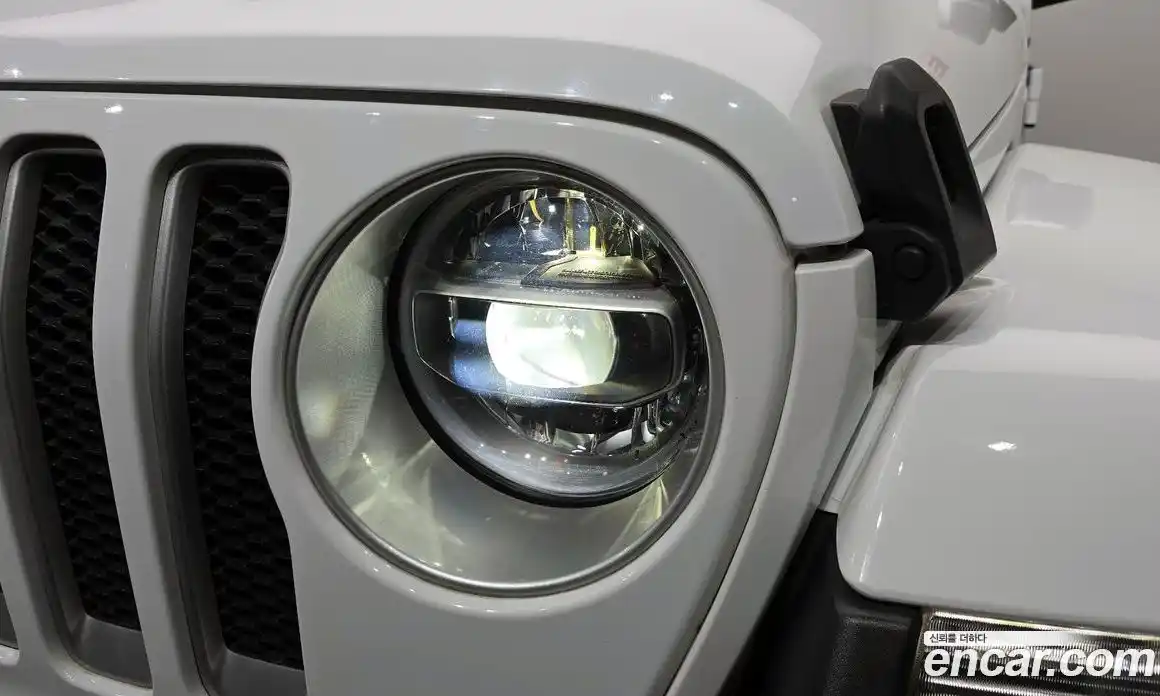 Jeep Wrangler 2021 2.0 гидро в Москве № 2061541, фото 8