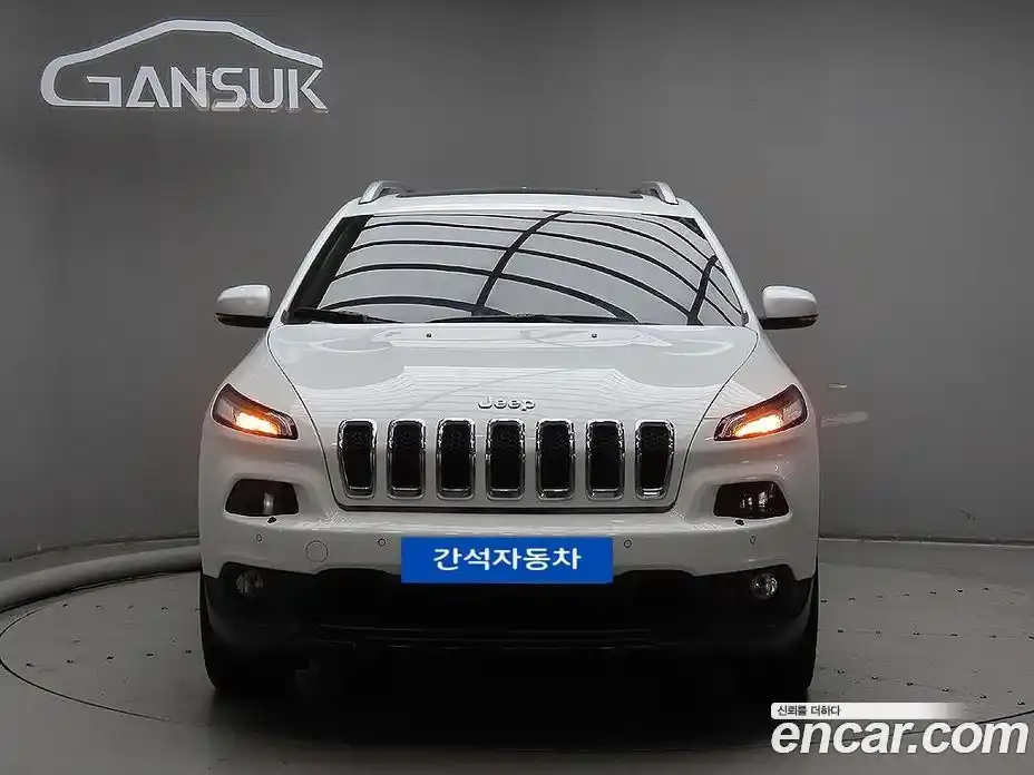 Jeep Cherokee 2015 2.0 гидро в Москве № 2061667, фото 1