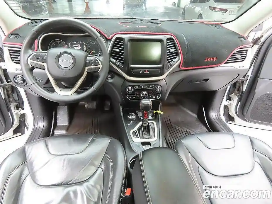 Jeep Cherokee 2015 2.0 гидро в Москве № 2061667, фото 12