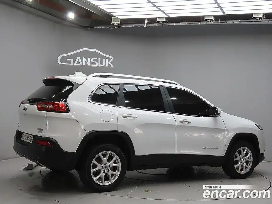 Jeep Cherokee 2015 2.0 гидро в Москве № 2061667, фото 4