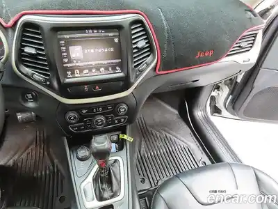 Jeep Cherokee 2015 2.0 гидро в Москве № 2061667, миниатюра 7