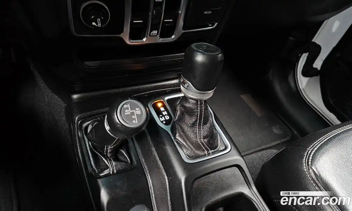 Jeep Wrangler 2019 2.0 гидро в Москве № 2061694, фото 9
