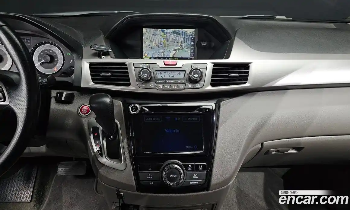 Honda Odyssey 2016 3.5 гидро в Москве № 2062718, фото 14