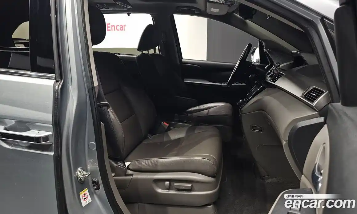 Honda Odyssey 2016 3.5 гидро в Москве № 2062718, фото 10