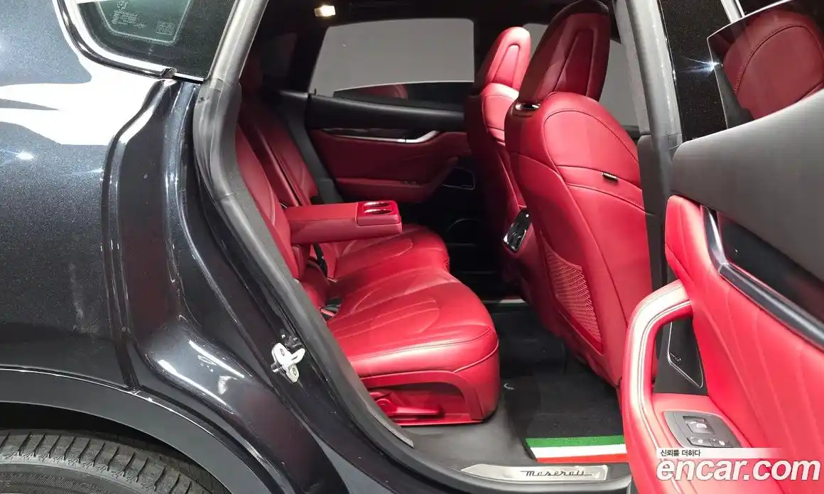 Maserati Levante 2022 3.0 гидро, фото 17